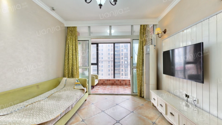 中港翡翠城二手房实景图