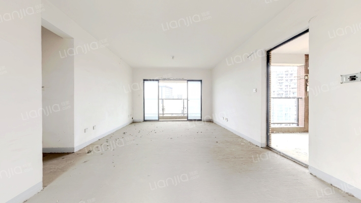 保利公园198玫瑰郡二手房实景图