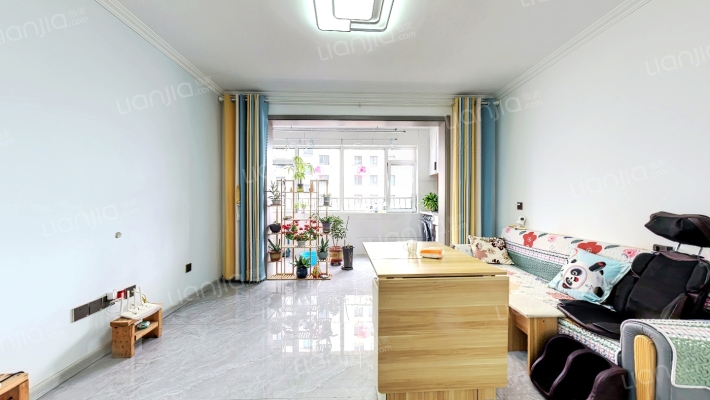 欧美榭香里二手房实景图