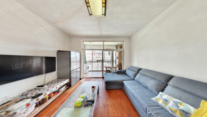 怡华居二手房实景图