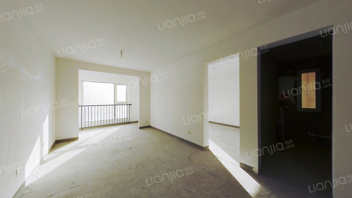 楼层好，中间楼层，视野宽阔，采光充足-客厅