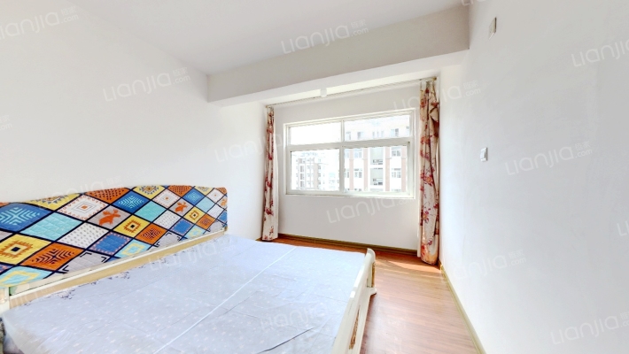 半岛嘉园二手房实景图