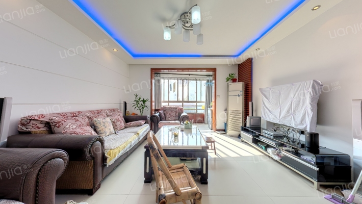 奥体中心公寓二手房实景图