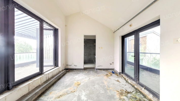 证大朱家角西镇二手房实景图