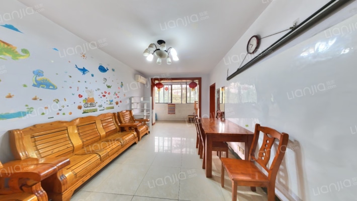 棕南西街4号二手房实景图