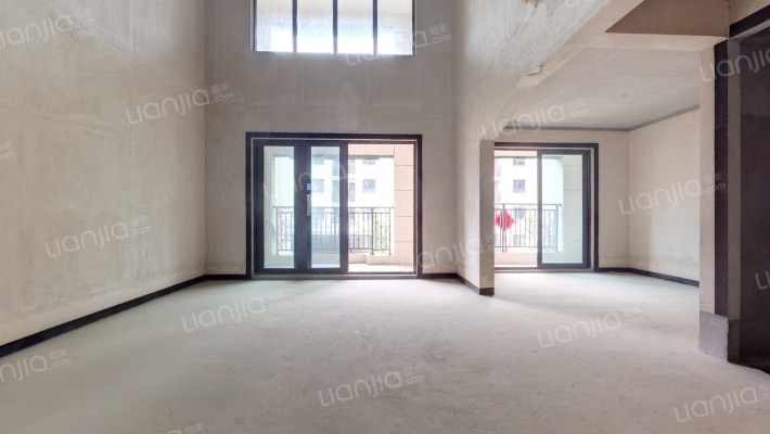 保利香颂四期二手房实景图