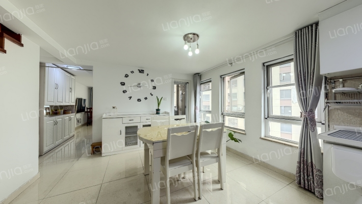 保利湾天地二期二手房实景图