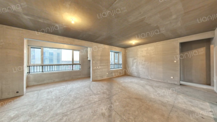 铂悦山二手房实景图