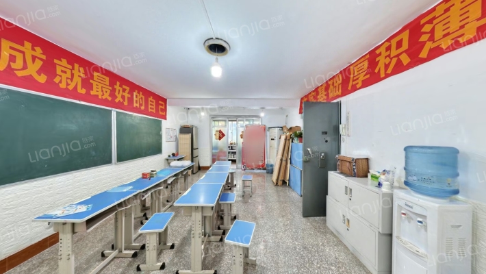 产寿险保险公司家属院二手房实景图