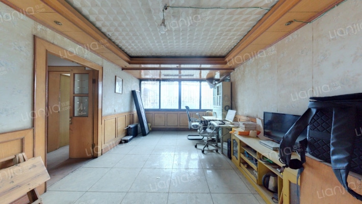 贵乌中路227号二手房实景图