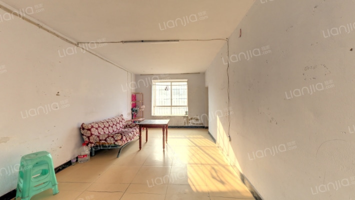 香江花园三期兴河居二手房实景图