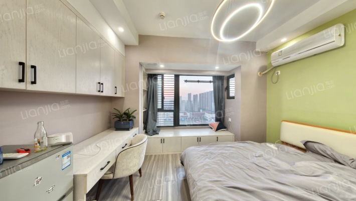 绿地未来中心二手房实景图