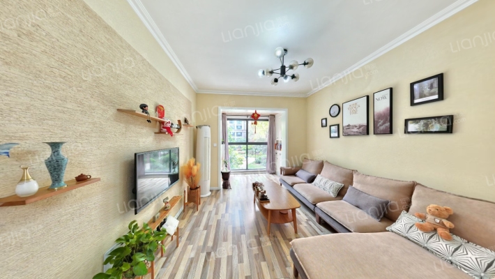 金香领邸二手房实景图