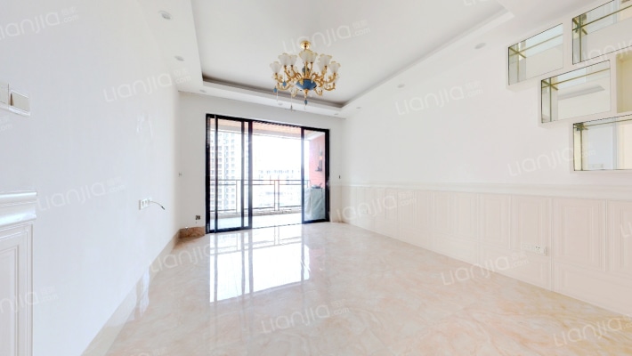 颐澳领地二手房实景图