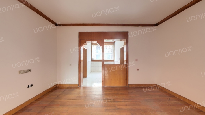 胜利路西三里二手房实景图