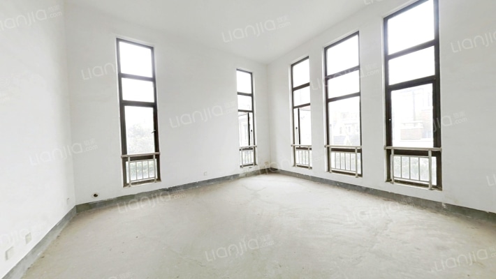 海伦堡珺玥府二手房实景图