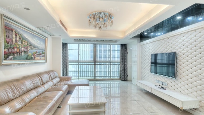 加州阳光西区二手房实景图