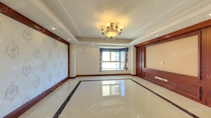 南湖豪苑二手房实景图