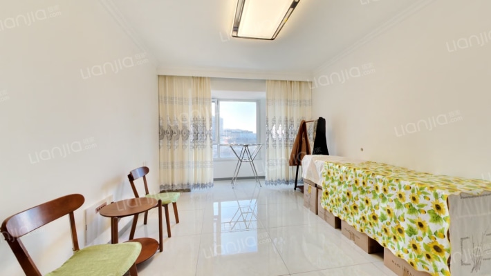 保利金地湖光山语二手房实景图