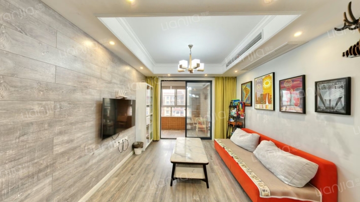 冠城大通棕榈湾二手房实景图