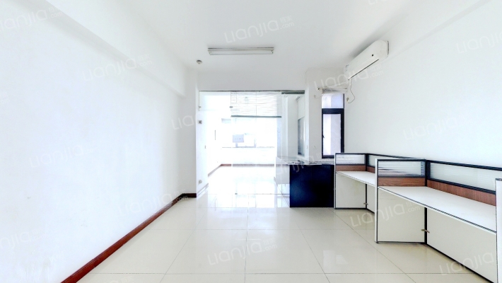 世纪英皇二手房实景图