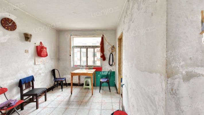 电力修造厂宿舍二手房实景图