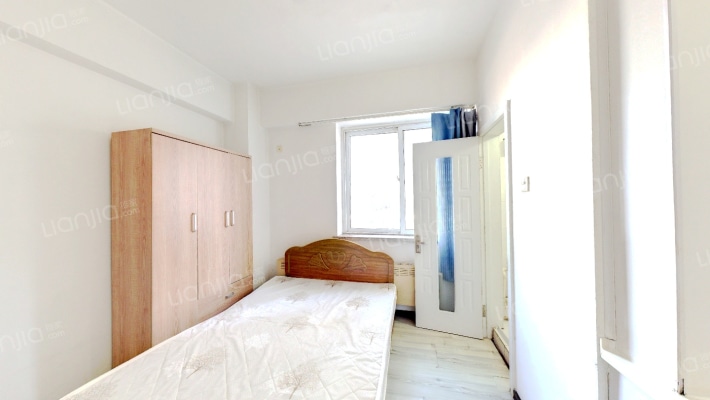 新东方公寓一期二手房实景图