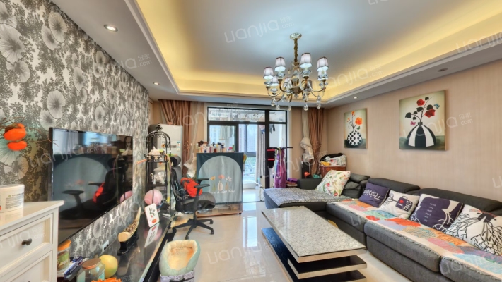 赞成岭上花苑二手房实景图