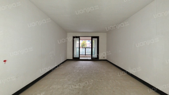 龙湖椿山2期1组团二手房实景图