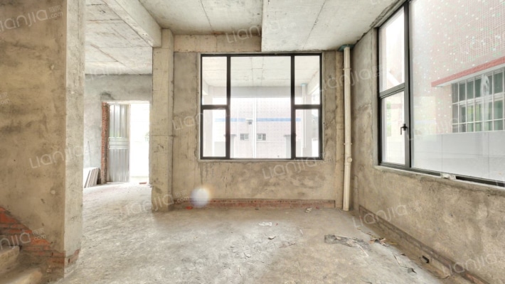 泉眼村二手房实景图