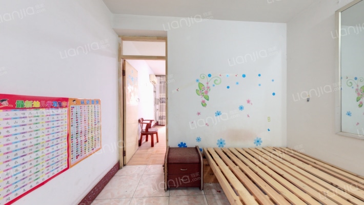 国贸大厦二手房实景图