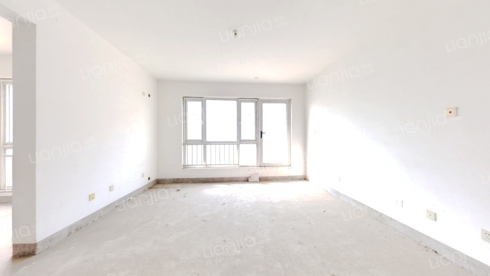 米兰东湖湾二手房实景图