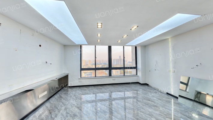 紫晶龙华广场二手房实景图