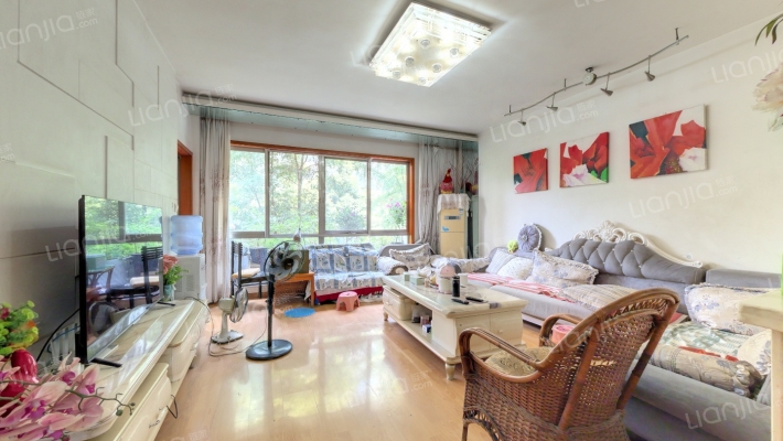 翡翠城一期二手房实景图