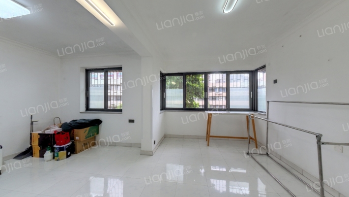 S楼小区二手房实景图