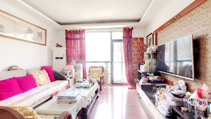 三寰芳草园二手房实景图