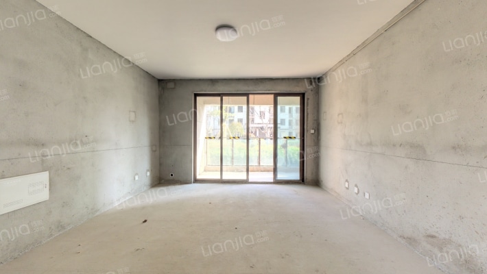 翡翠天域二手房实景图