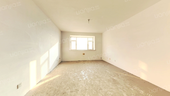 巴黎春天二手房实景图