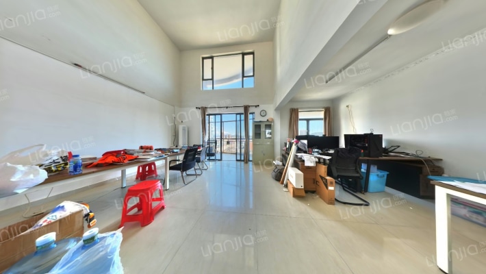 中航鼎尚华庭二手房实景图