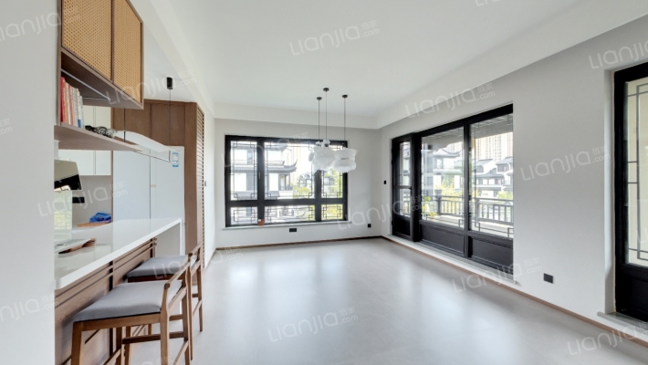 绿城桃李春风二手房实景图