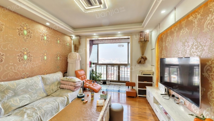 东西湖中心广场二手房实景图