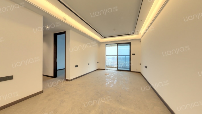 万科东湖堤白二手房实景图