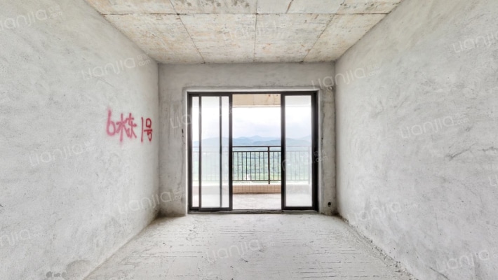 福晟钱隆御府二手房实景图