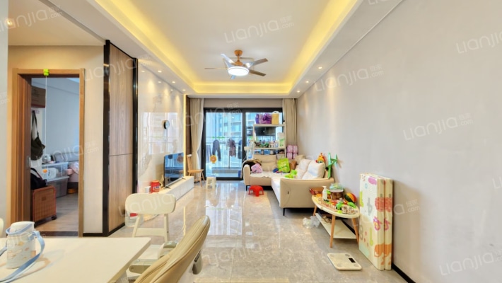 深荟城三期二手房实景图