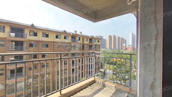 东湖小区二手房实景图