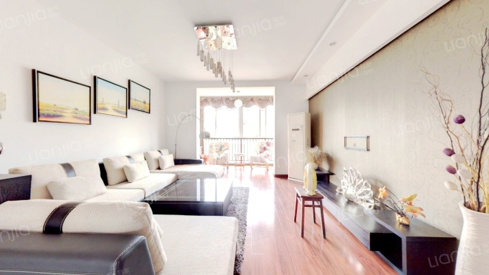 熊猫基地生态园小区二手房实景图