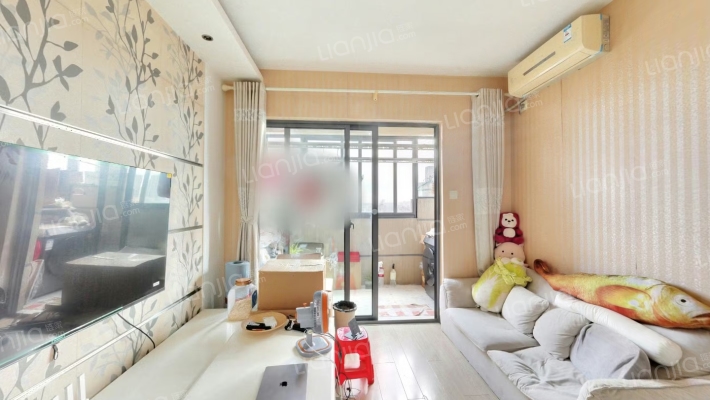 绿地国际花都蓝蝶苑二手房实景图