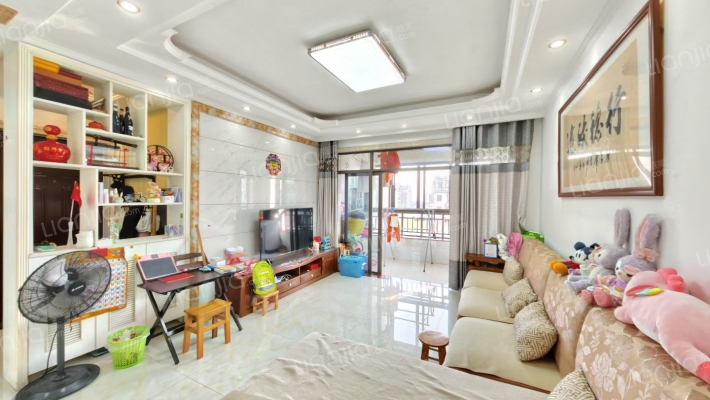 艾湖家园(艾湖路)二手房实景图