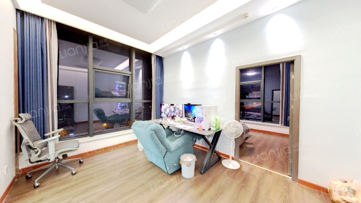 开利星空城市公馆二手房实景图