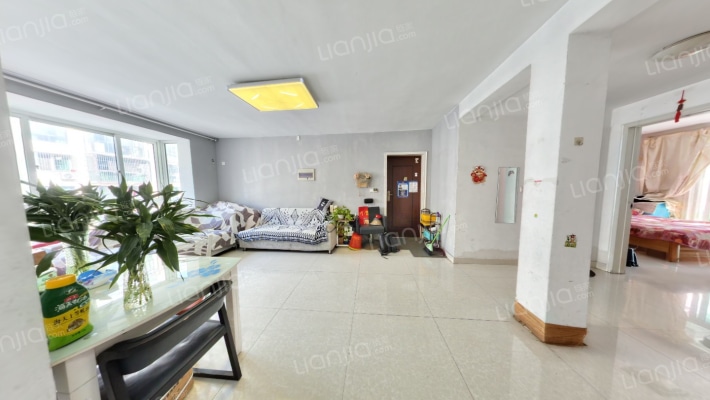 东城蓝郡二手房实景图